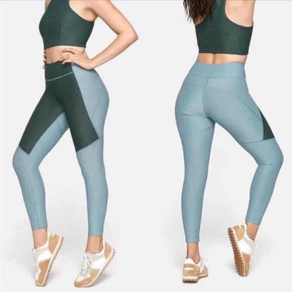 OUTDOOR VOICES Two Toned 3/4 Length Leggings - Picture 1 of 10